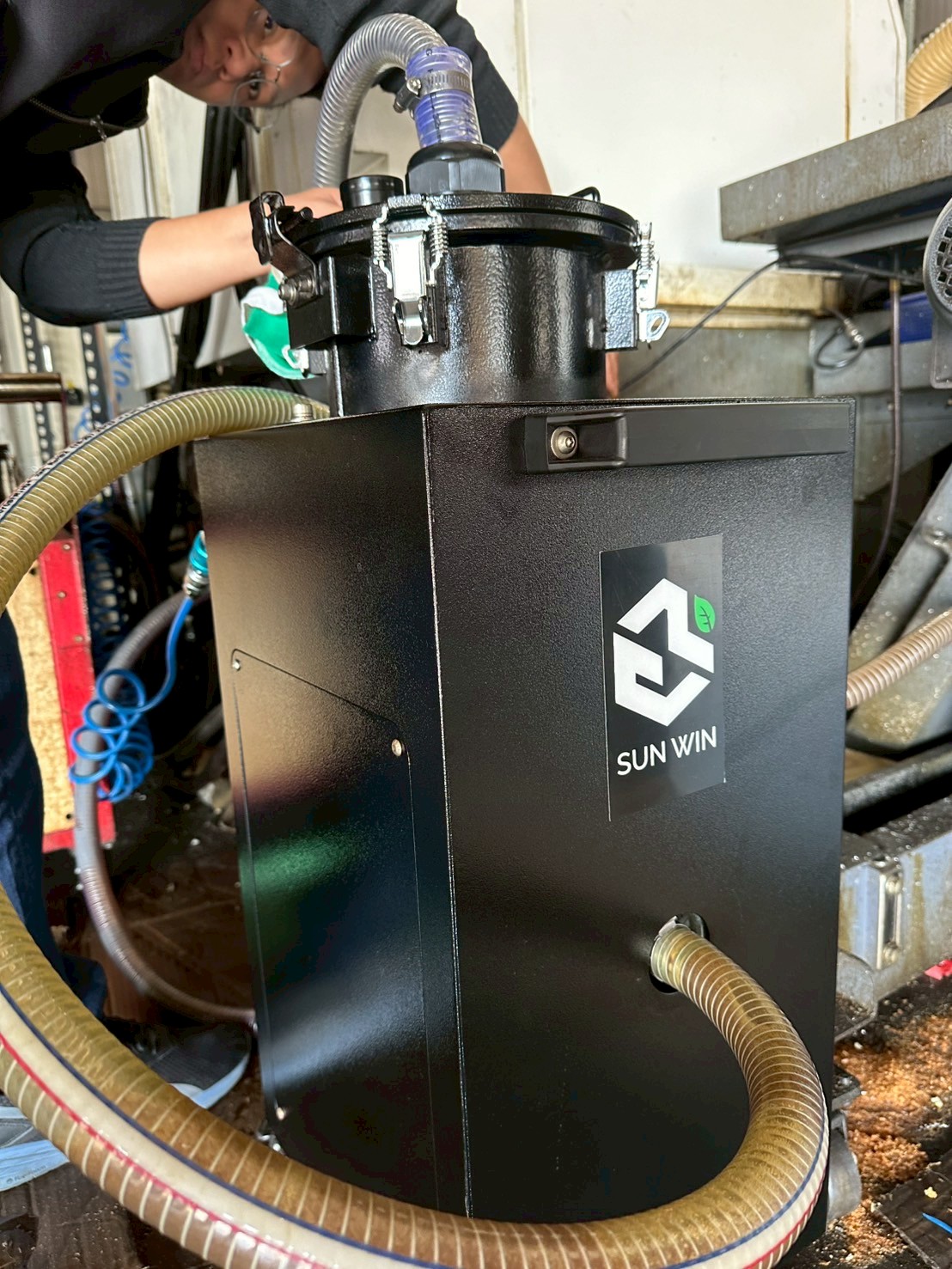 上暘實業有限公司油霧回收機-底屑過濾